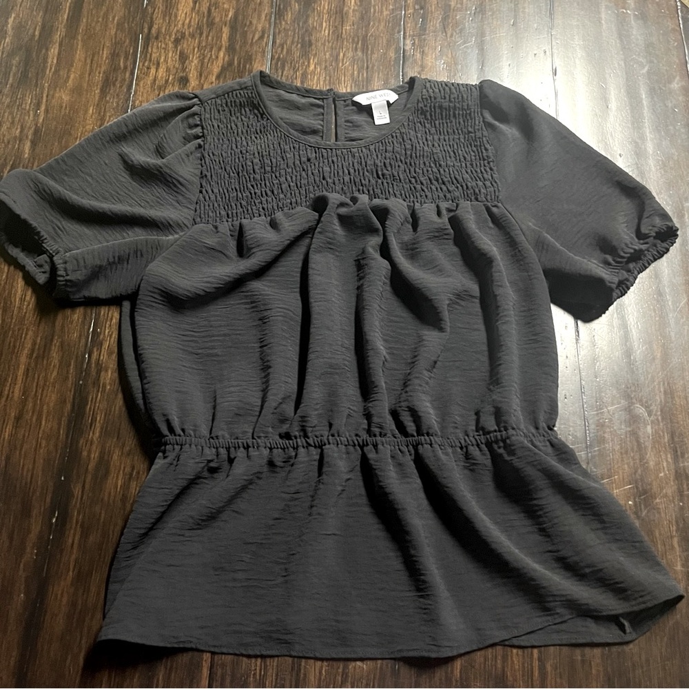 Nine West | Black Ruched Peplum Top (L)